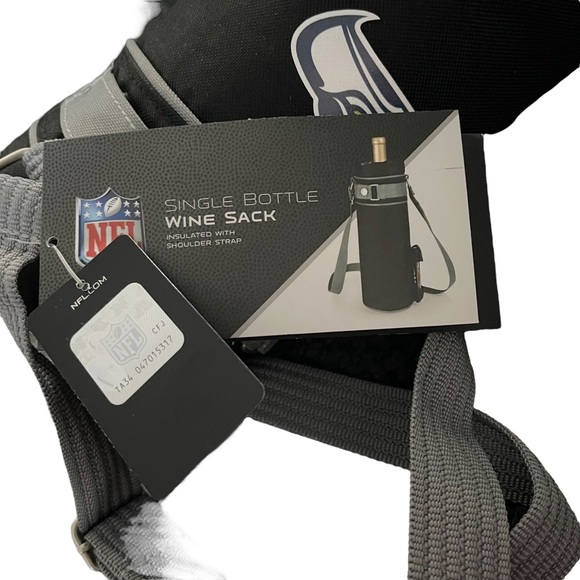 NWT Insulated Single Bottle Wine Sack Adjustable Strap Seattle Seahawks NFL - Picture 3 of 4